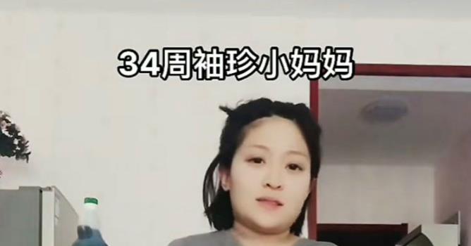 侏儒网红李大可爱:身高1米,嫁1.87米大帅哥,结婚2年却惨遭抛弃(图9) 侏儒网红李大可爱:身高1米,嫁1.87米大帅哥,结婚2年却惨遭抛弃(图9)