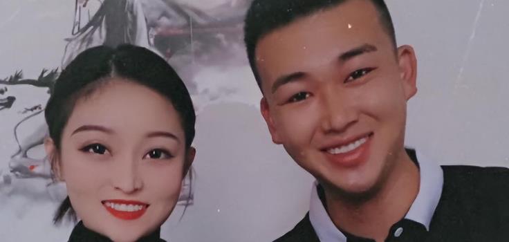 侏儒网红李大可爱:身高1米,嫁1.87米大帅哥,结婚2年却惨遭抛弃(图8) 侏儒网红李大可爱:身高1米,嫁1.87米大帅哥,结婚2年却惨遭抛弃(图8)