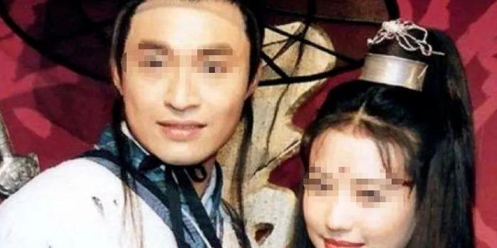 61岁“咆哮帝”官宣恋情,小女友遭群嘲“都是她们不懂珍惜你…”(图5) 61岁“咆哮帝”官宣恋情,小女友遭群嘲“都是她们不懂珍惜你…”(图5)