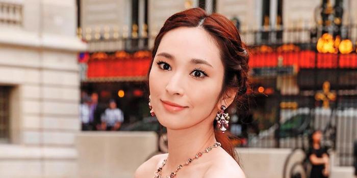 大S被曝公开承认一切,Makiyo宣布离婚:七仙女如今差距有多大(图11) 大S被曝公开承认一切,Makiyo宣布离婚:七仙女如今差距有多大(图11)