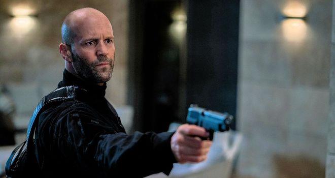 《金爆行动》:杰森斯坦森暴爽动作大片,子弹满天飞,精彩刺激(图9) 《金爆行动》:杰森斯坦森暴爽动作大片,子弹满天飞,精彩刺激(图9)