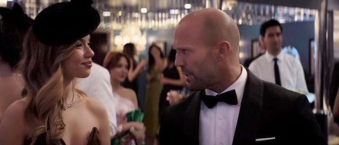 《金爆行动》:杰森斯坦森暴爽动作大片,子弹满天飞,精彩刺激(图23) 《金爆行动》:杰森斯坦森暴爽动作大片,子弹满天飞,精彩刺激(图23)