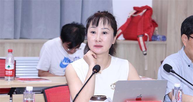 《长沙夜生活》办研讨会 专家赞影片有情怀有温度(图5) 《长沙夜生活》办研讨会 专家赞影片有情怀有温度(图5)