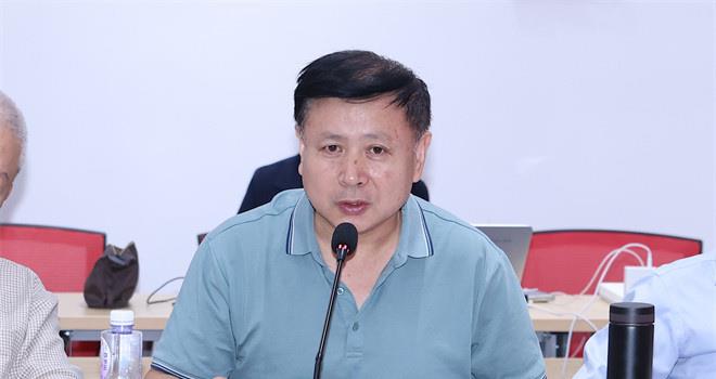 《长沙夜生活》办研讨会 专家赞影片有情怀有温度(图4) 《长沙夜生活》办研讨会 专家赞影片有情怀有温度(图4)