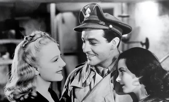 《魂断蓝桥》:战争、爱情与生命意义的情感探索与文化传承(图5) 《魂断蓝桥》:战争、爱情与生命意义的情感探索与文化传承(图5)