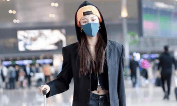 宋妍霏方辟谣与易烊千玺绯闻:纯属无中生有(图2) 微信图片_20230707144534