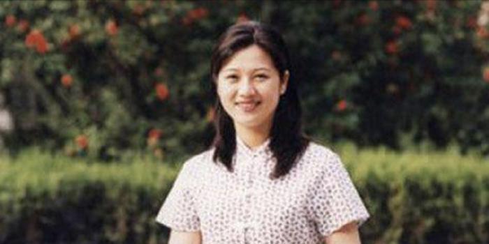 央视肖晓琳退休5个月,在美国儿子家去世,临终26字遗言发人深省(图2) 央视肖晓琳退休5个月,在美国儿子家去世,临终26字遗言发人深省(图2)