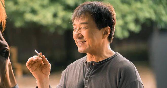 成龙再次沦为“烂片之王”,新片评分跌至5.5(图6) 成龙再次沦为“烂片之王”,新片评分跌至5.5(图6)