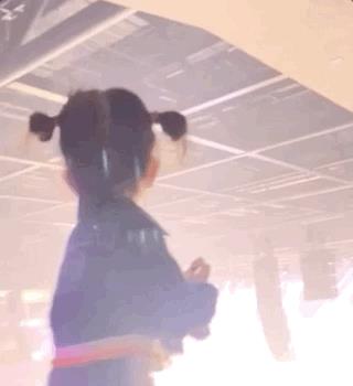 方媛带娃看郭富城演唱会,女儿大喊爸爸英文名,还能跟唱爸爸的歌(图11) 方媛带娃看郭富城演唱会,女儿大喊爸爸英文名,还能跟唱爸爸的歌(图11)