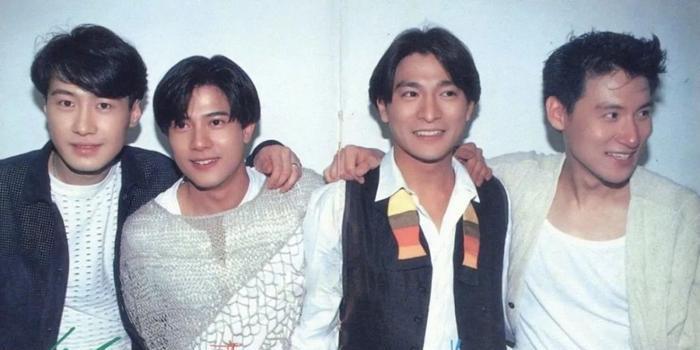 方媛带娃看郭富城演唱会,女儿大喊爸爸英文名,还能跟唱爸爸的歌(图14) 方媛带娃看郭富城演唱会,女儿大喊爸爸英文名,还能跟唱爸爸的歌(图14)