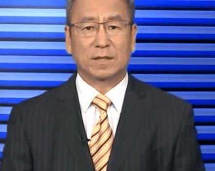 白岩松谈“孩子刷手机上瘾”,撒贝宁果然是央视显眼包,大秀舞蹈(图8) 白岩松谈“孩子刷手机上瘾”,撒贝宁果然是央视显眼包,大秀舞蹈(图8)