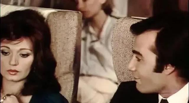 1978年的埃及电影《走向深渊》,我最欣赏它结尾的那段台词拍摄(图21) 1978年的埃及电影《走向深渊》,我最欣赏它结尾的那段台词拍摄(图21)