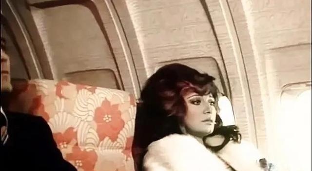 1978年的埃及电影《走向深渊》,我最欣赏它结尾的那段台词拍摄(图23) 1978年的埃及电影《走向深渊》,我最欣赏它结尾的那段台词拍摄(图23)