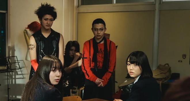 《少女不毕业》:不知不觉,就变成大人了(图2) 《少女不毕业》:不知不觉,就变成大人了(图2)