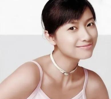 49岁徐静蕾近况曝光：晒高端泳池照，定居美国6年，已吃成胖美人(图4)