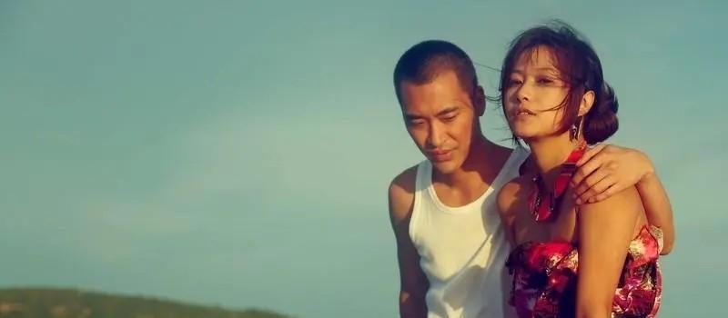 49岁徐静蕾近况曝光：晒高端泳池照，定居美国6年，已吃成胖美人(图5)