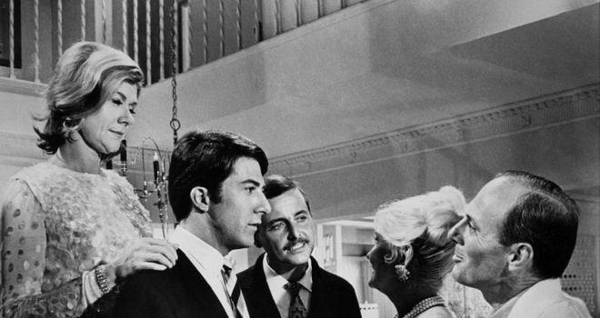 抉择之际的《毕业生》：探讨当代青年的人生抉择(图3)