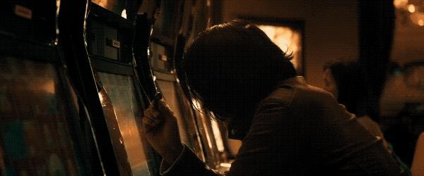 周润发新片《赌神》惊艳亮相！观众哭成狗，太感人了(图2)