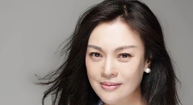 史可俩混血儿子长大了!老大肌肉健壮似施瓦辛格,老二瘦削颜值最高(图6) 史可俩混血儿子长大了!老大肌肉健壮似施瓦辛格,老二瘦削颜值最高(图6)